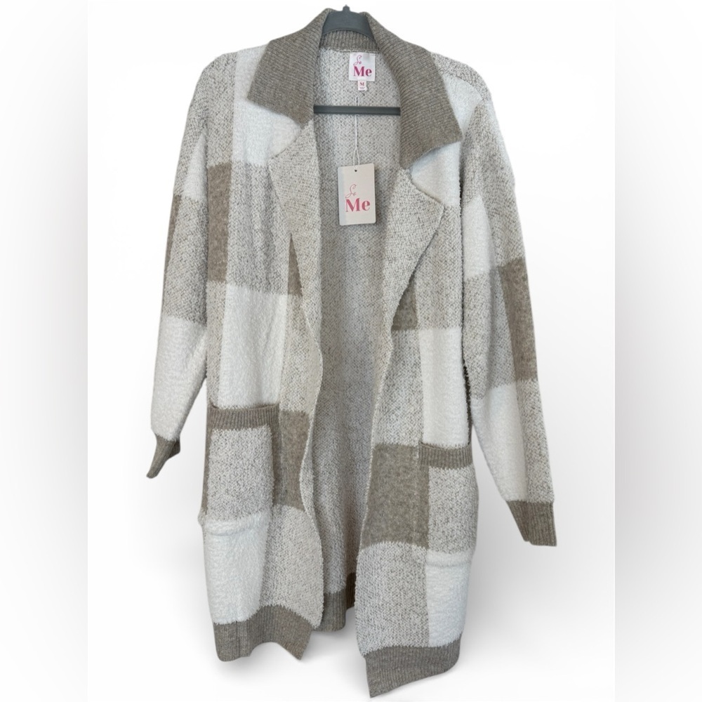 SO ME Beige and White Checkered Cardigan Women’s